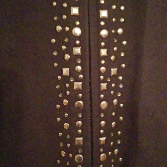 Black Spring hoodie - Picture 2 of 5